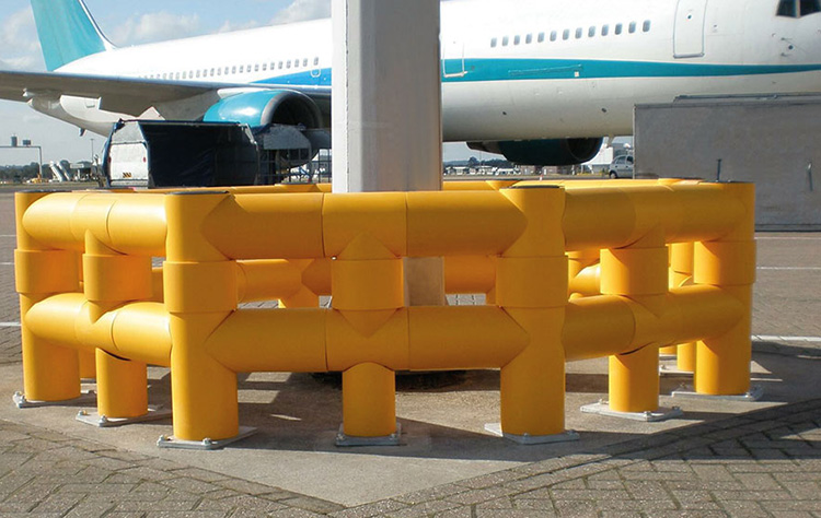 A-SAFE, i paracolpi e le barriere pi&ugrave; resistenti del settore, ora tra le proposte di Unicar Solutions.